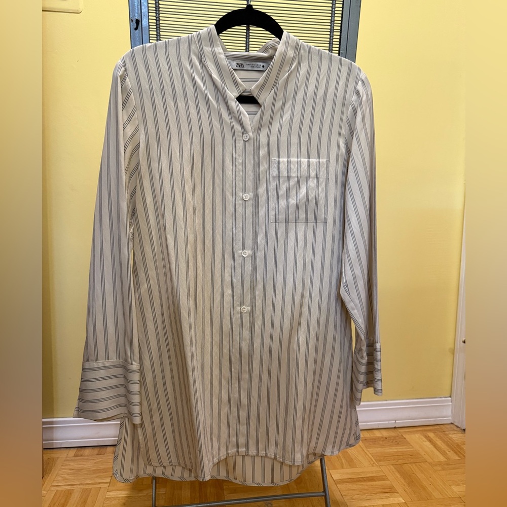 Zara White and Gray Striped Casual Shirt
